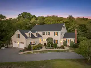Beautiful Colonial on a Quiet Cul-De-Sac