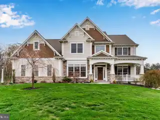 Modern Comfort with Timeless Elegance