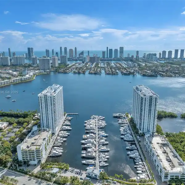 CORNER UNIT AT THE RESERVE AT MARINA PALMS