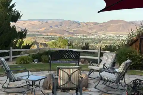 Well-Maintained Home in a Prestigious Community