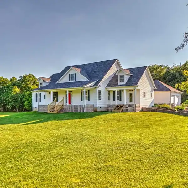 90 ACRES OF PRIVATE PARADISE