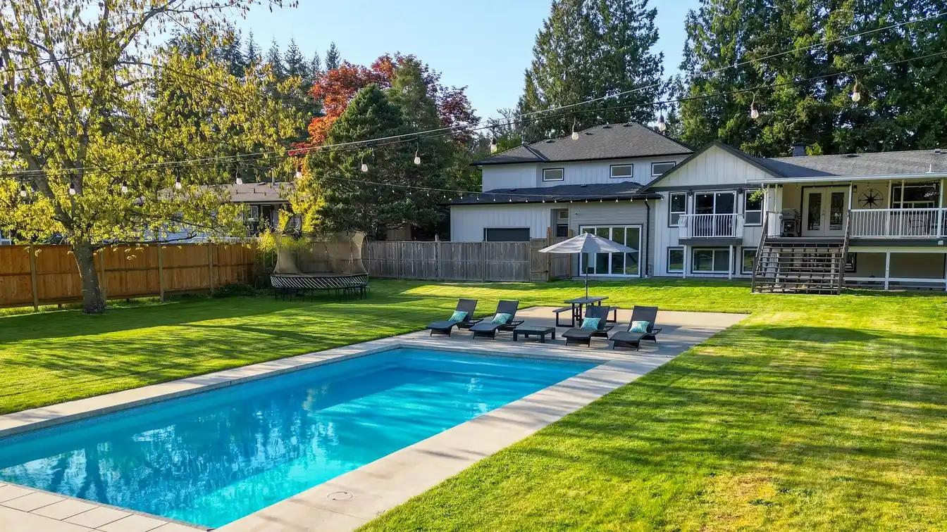 Beautifully Renovated Home in Salmon River
