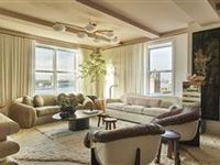 CONTEMPORARY LIVING IN A STUNNING PRE-WAR BUILDING