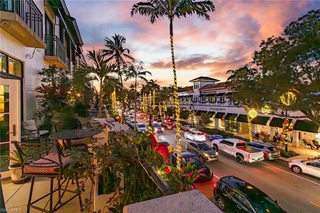 Luxury Downtown Condo in the Heart of It All