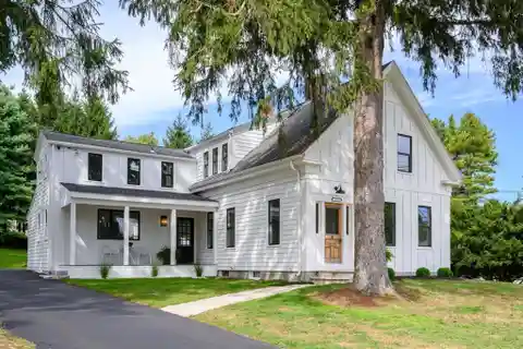 Stunningly Renovated Farmhouse