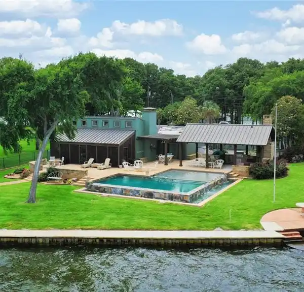 SPECTACULAR RESORT HOME ON TWO PENINSULA LOTS