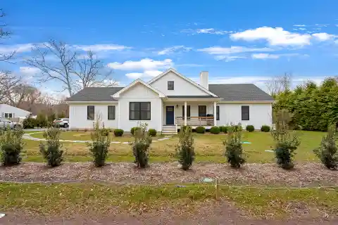 Brand New Southampton Home for Rent