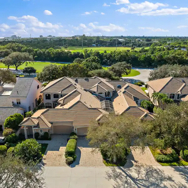 SUNDRENCHED EASY LIVING