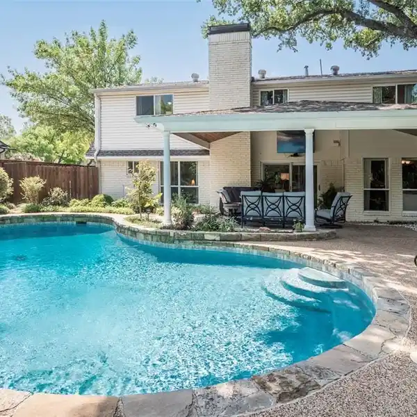 METICULOUSLY RENOVATED SPACIOUS HOME IN NORTHAVEN PARK
