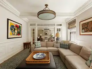 Refreshed Carnegie Hill Classic