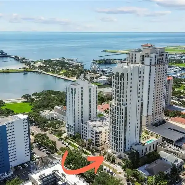 REFINED CONTEMPORARY LIVING AT THE NOLEN