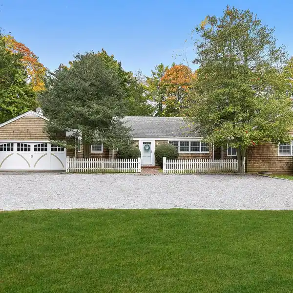 CHARMING VILLAGE GEM