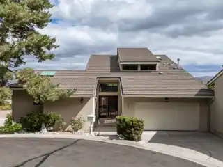 Breathtaking Views in Gated Lakeridge Shores