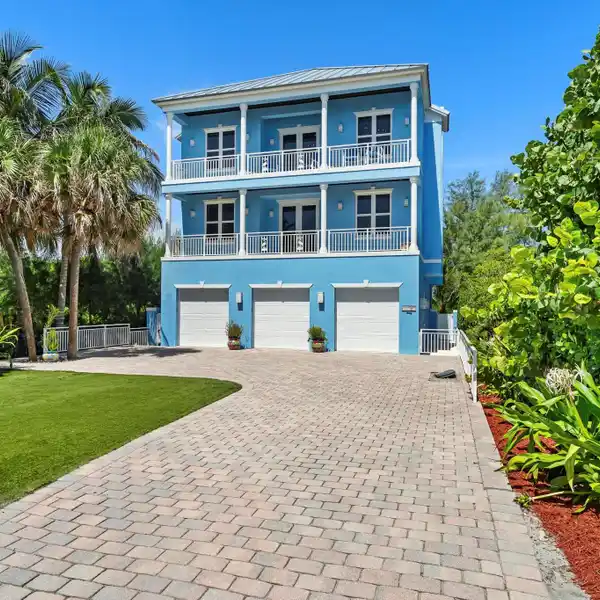 RARE OPPORTUNITY ON BATHTUB BEACH