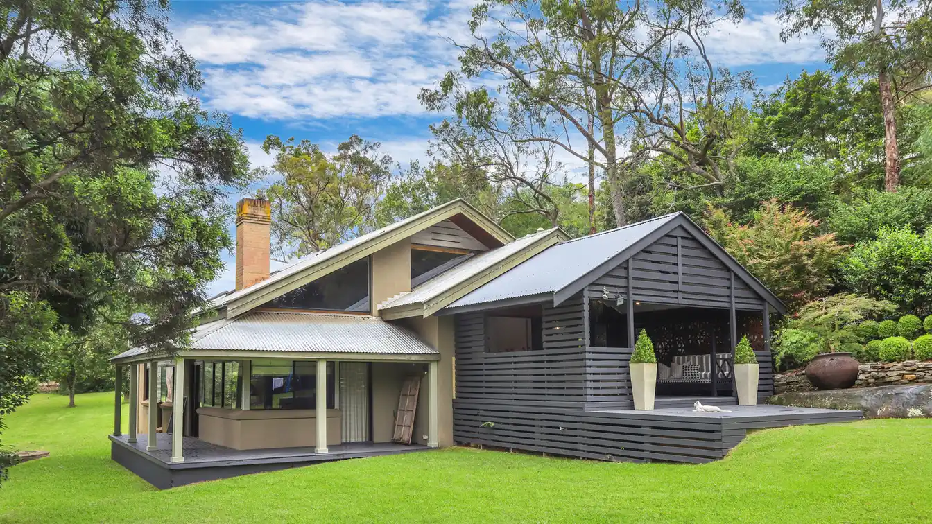 Architecturally Designed Home in a Peaceful Setting