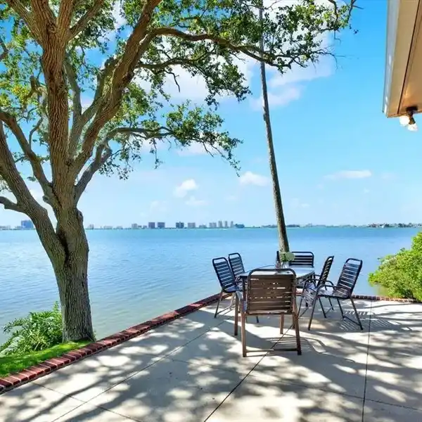 BAY-FRONT HOME IN BELLEAIR ON RARE COASTAL BLUFF
