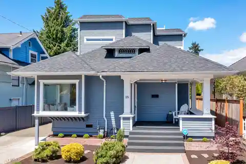 Quintessential Queen Anne Craftsman - Top of the Hill