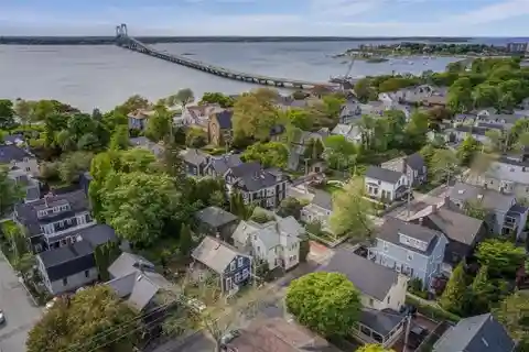 Historic Point Residence with Guest House