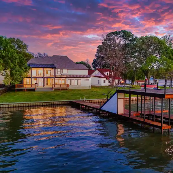 NEWLY CONSTRUCTED WATERFRONT HOME ON CEDAR CREEK LAKE