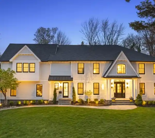 LUXURY HOME IN THE PRESTIGIOUS HARTSHORN SECTION