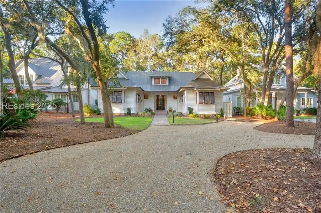 Bright and Open Contemporary Single-level