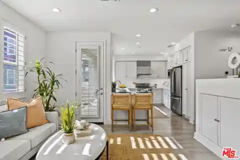 Beautifully Updated Townhome
