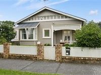 FREEHOLD FAMILY HOME IN URBAN ZONE - DG