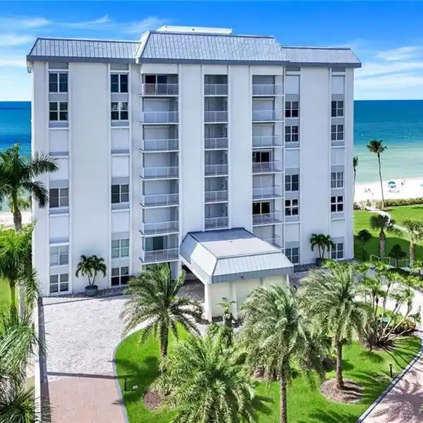 RARE RETREAT AT THE BEST ADDRESS IN NAPLES