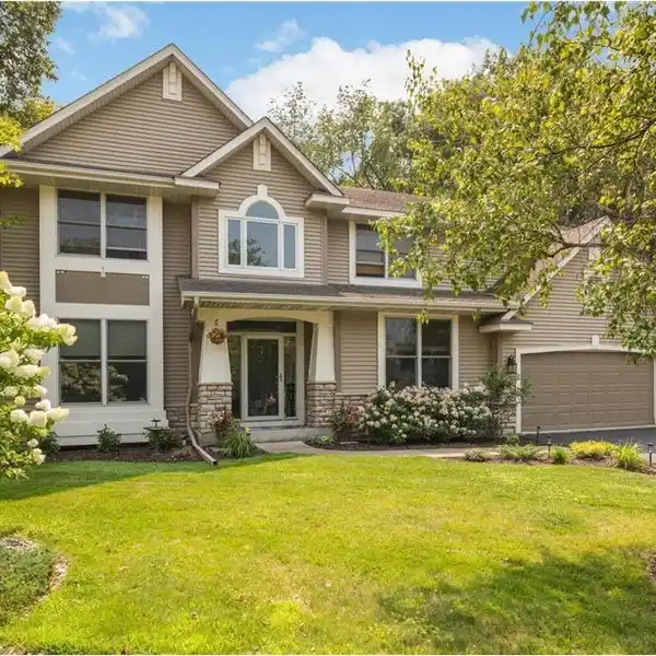 PRIVACY, CONVIENCE, AND EVERYDAY LUXURY