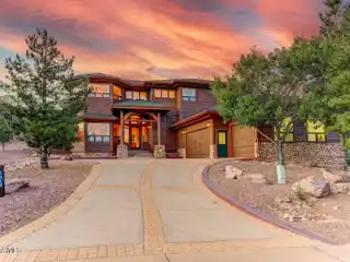 Chaparral Pines Retreat with Stunning Views