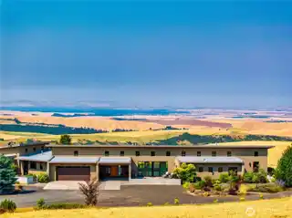 Sustainable Luxury on 40 Acres