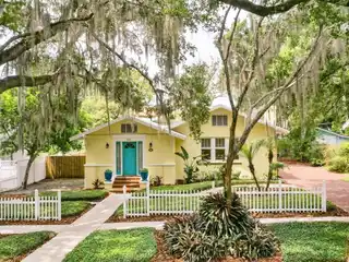 Charming 1925 Craftsman with Guest Apartment