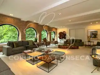 Light-Filled Apartment with Stunning Views