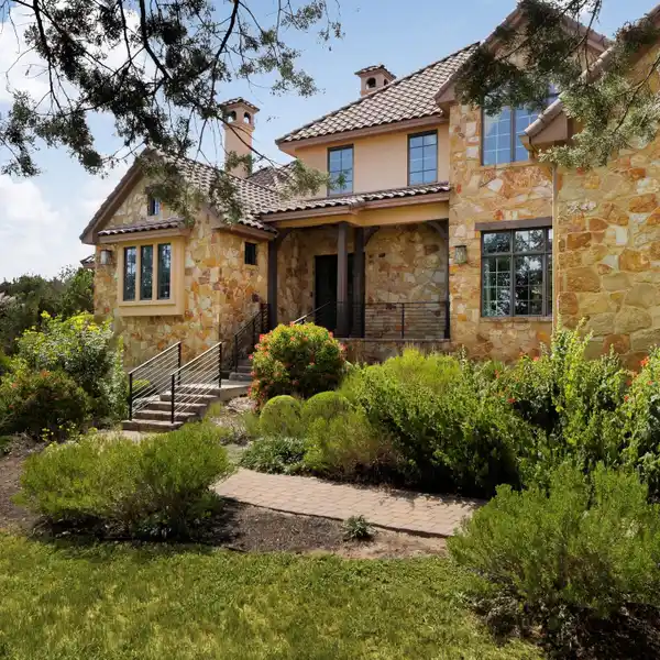 THE EPITOME OF LUXURY LIVING IN EXCLUSIVE CALERA