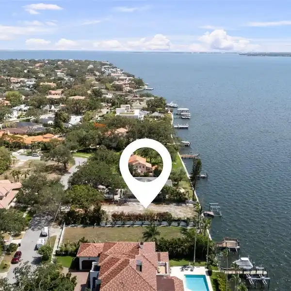 BUILD A BAYFRONT DREAM HOME