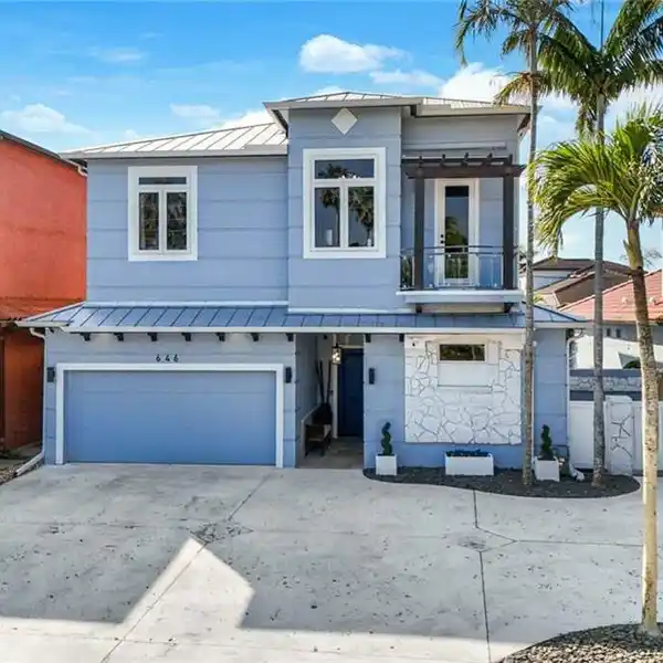 COASTAL RETREAT STEPS FROM THE BEACH