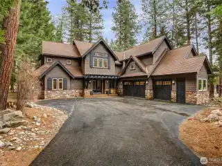 Enviable Suncadia Retreat