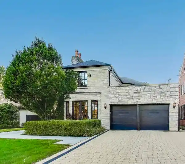 MODERN LUXURY WITH TIMELESS CHARM