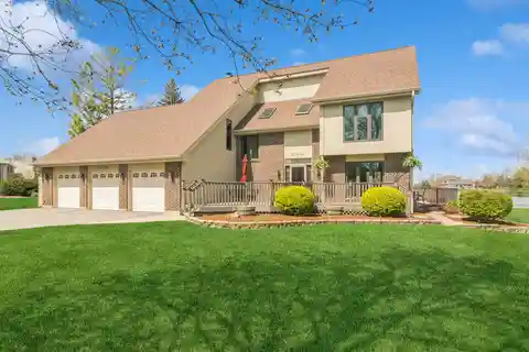 Private Lakefront Paradise