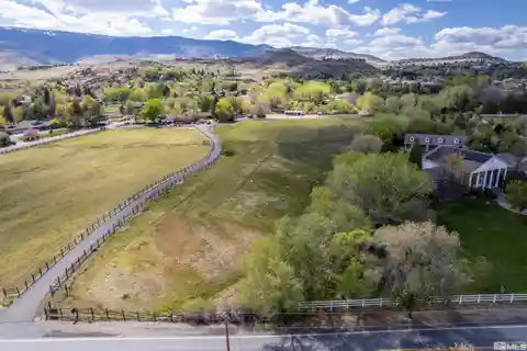 Gently Sloped 3-acre Parcel