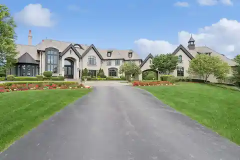 The Epitome of Luxury Living in the Heart of the Midwest