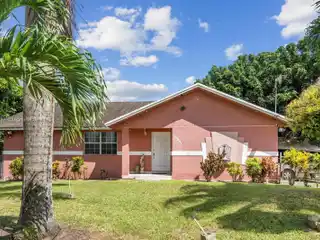 Unique Property in the Desirable Redlands Area