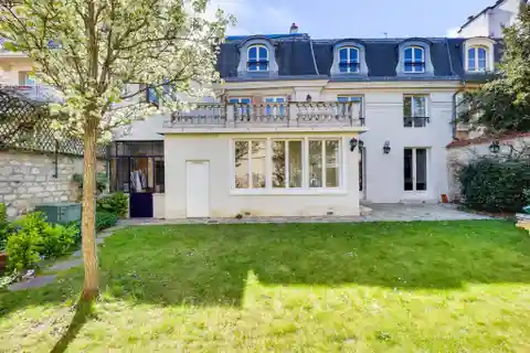 Period Charm with Modern Comforts