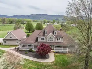 Special Sequatchie Valley Estate