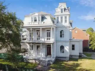 A Piece of History on Iconic St. Charles Avenue