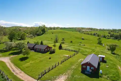Rare 100-Acre Artist's Retreat