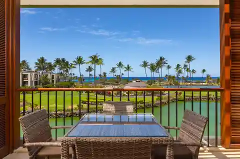 Top-floor Corner Unit with Gorgeous Views