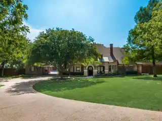 Dream Luxurious Retreat with Endless Entertainment