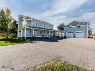 Eco-Friendly Haven on a Peaceful Cul-De-Sac