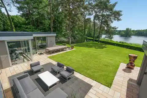 Stylish Contemporary Bungalow
